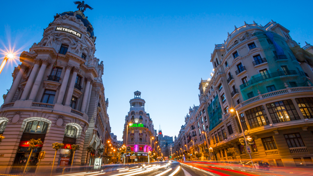 Un paseo por la Gran Vía con los niños Guía de la Madre Un paseo por la Gran Vía con los niños Guía de la Madre